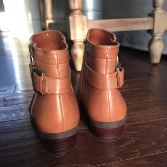 EUC Lauren Ralph Lauren cognac booties - Picture 3 of 6